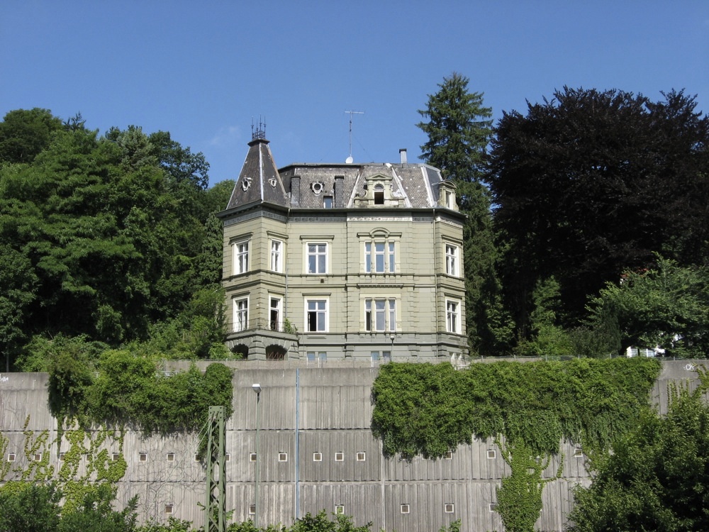 mansion